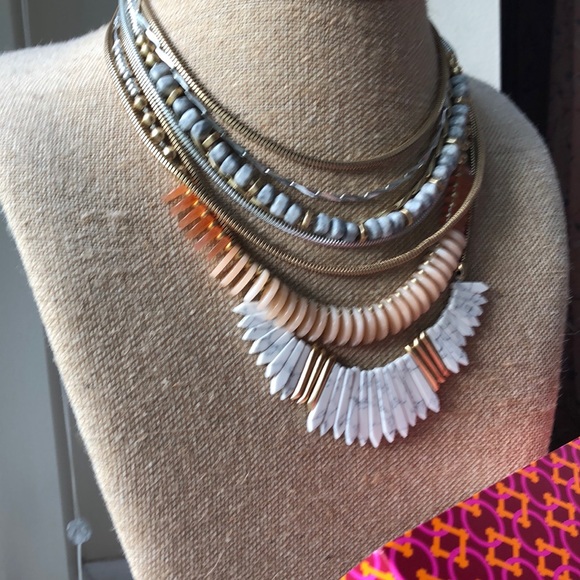 Stella & Dot Ezra Statement Necklace - Picture 4 of 8